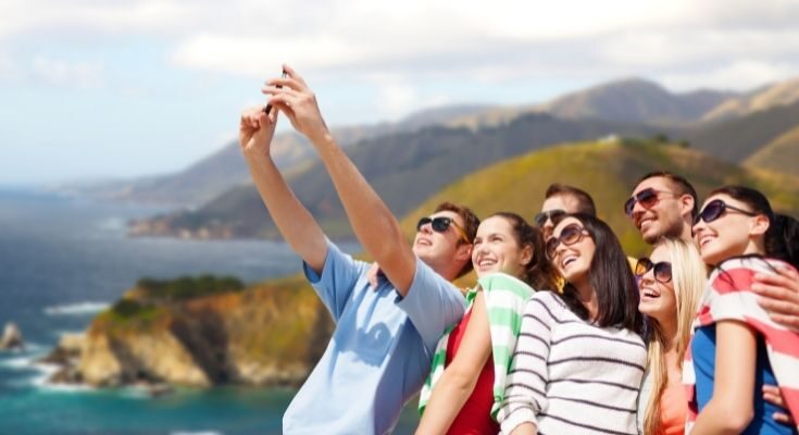 Must-Know Tips for Vacationing With a Large Group